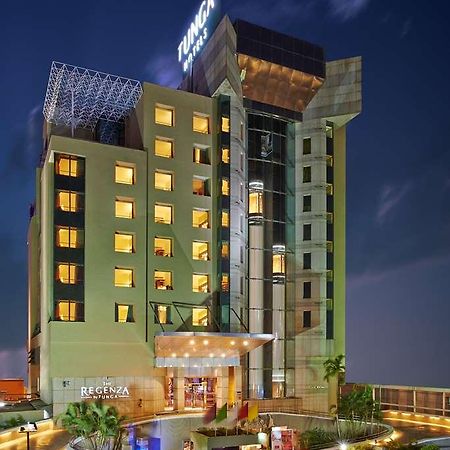 The Regenza By Tunga Hotell Navi Mumbai Exteriör bild