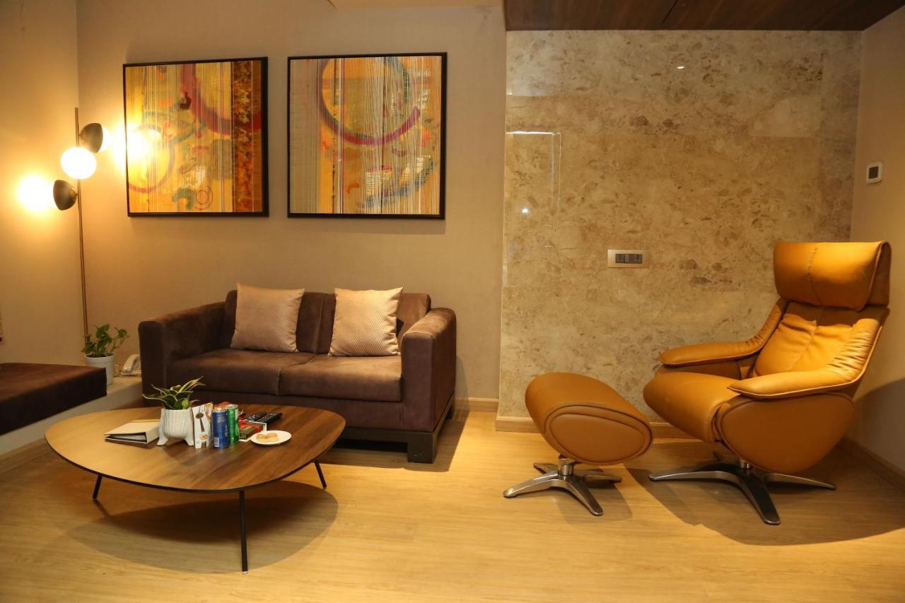 The Regenza By Tunga Hotell Navi Mumbai Exteriör bild
