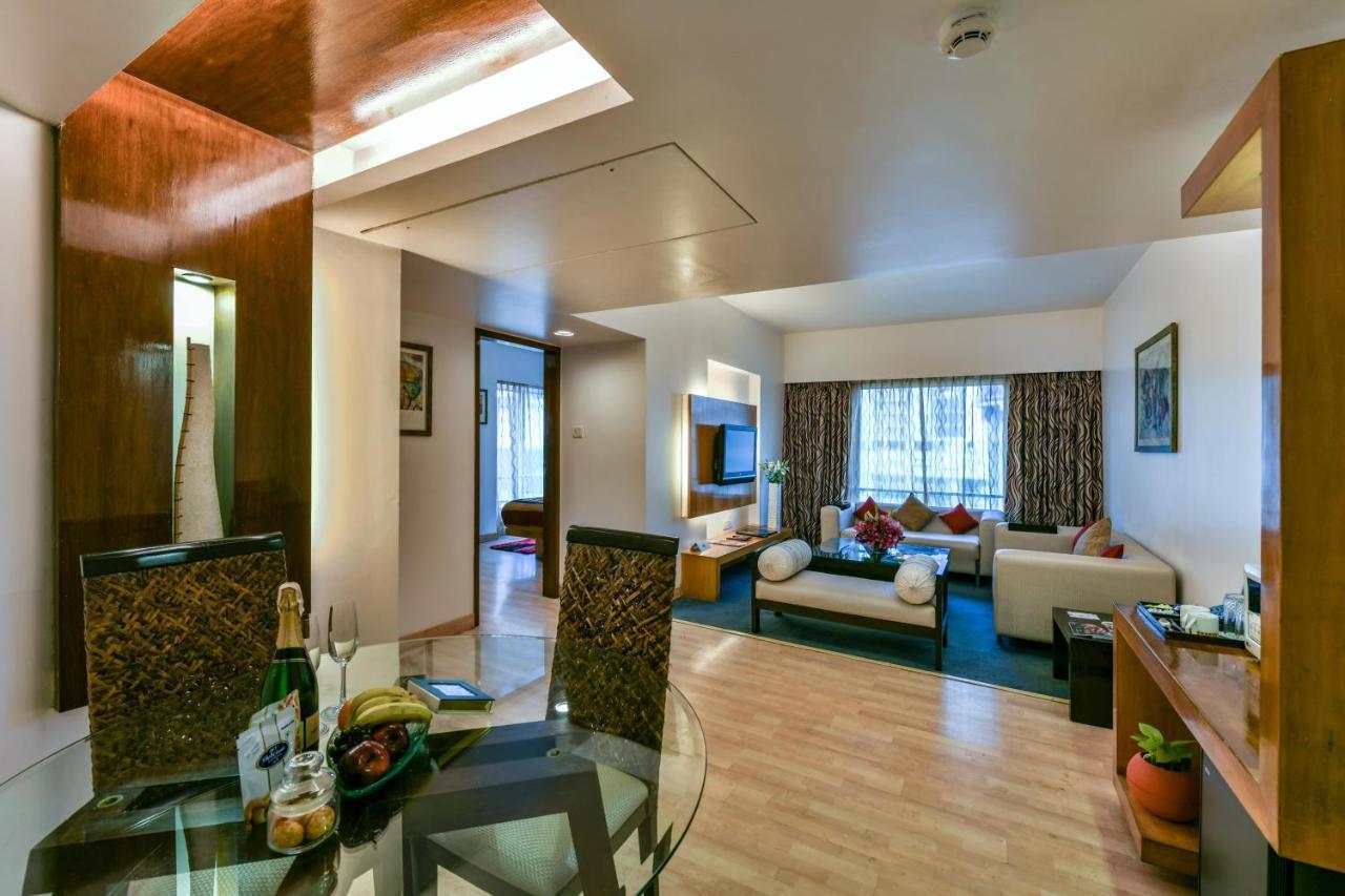 The Regenza By Tunga Hotell Navi Mumbai Exteriör bild
