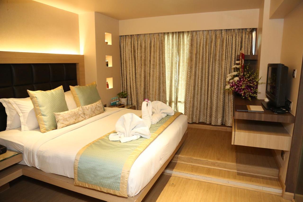 The Regenza By Tunga Hotell Navi Mumbai Exteriör bild