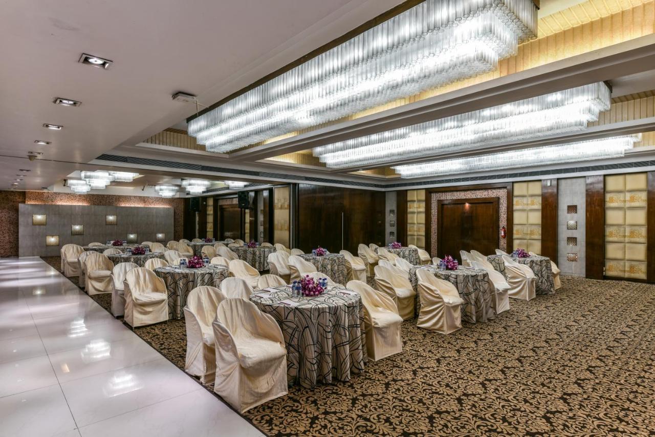The Regenza By Tunga Hotell Navi Mumbai Exteriör bild