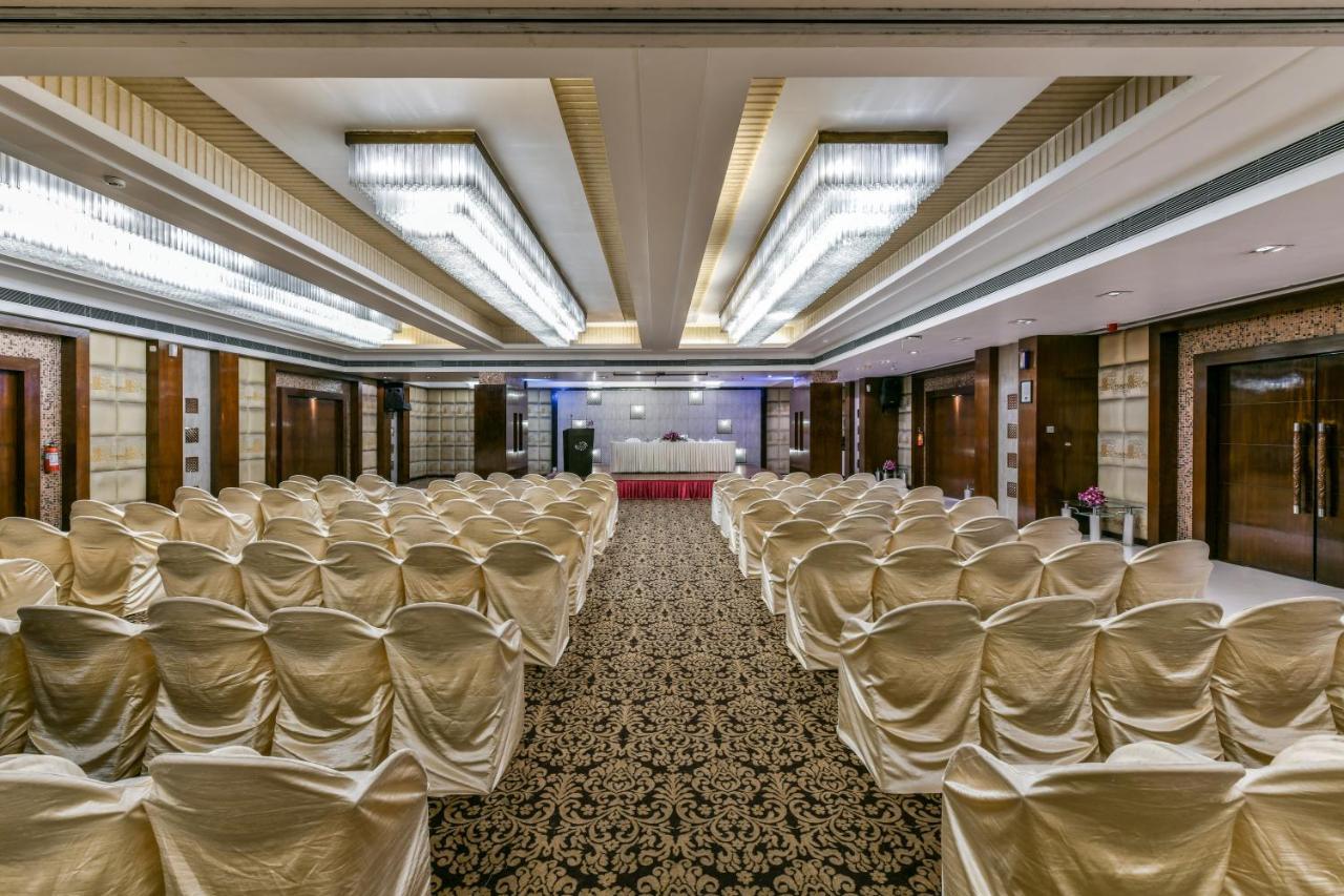 The Regenza By Tunga Hotell Navi Mumbai Exteriör bild