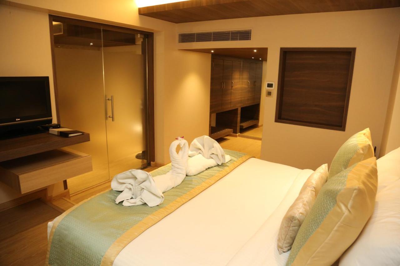 The Regenza By Tunga Hotell Navi Mumbai Exteriör bild