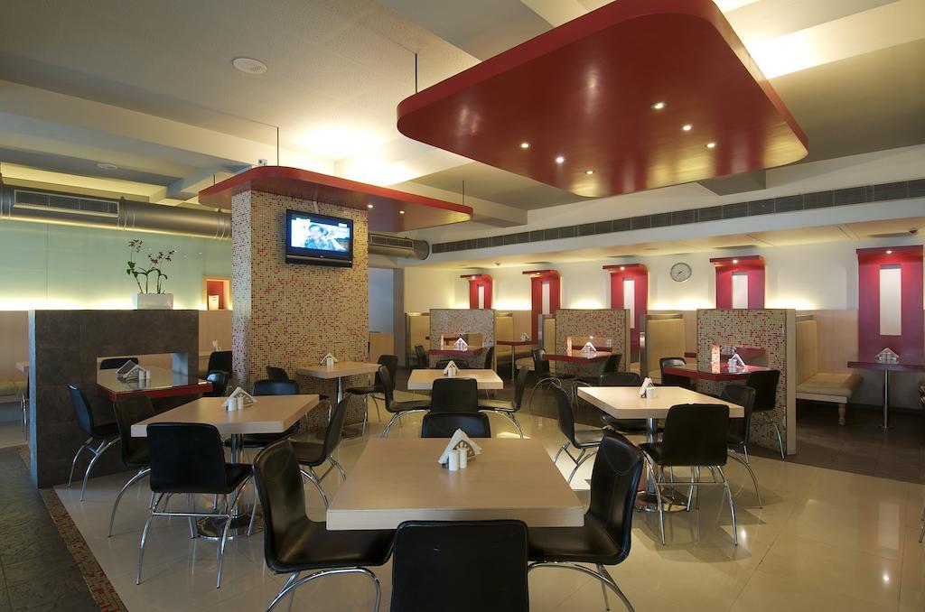 The Regenza By Tunga Hotell Navi Mumbai Exteriör bild