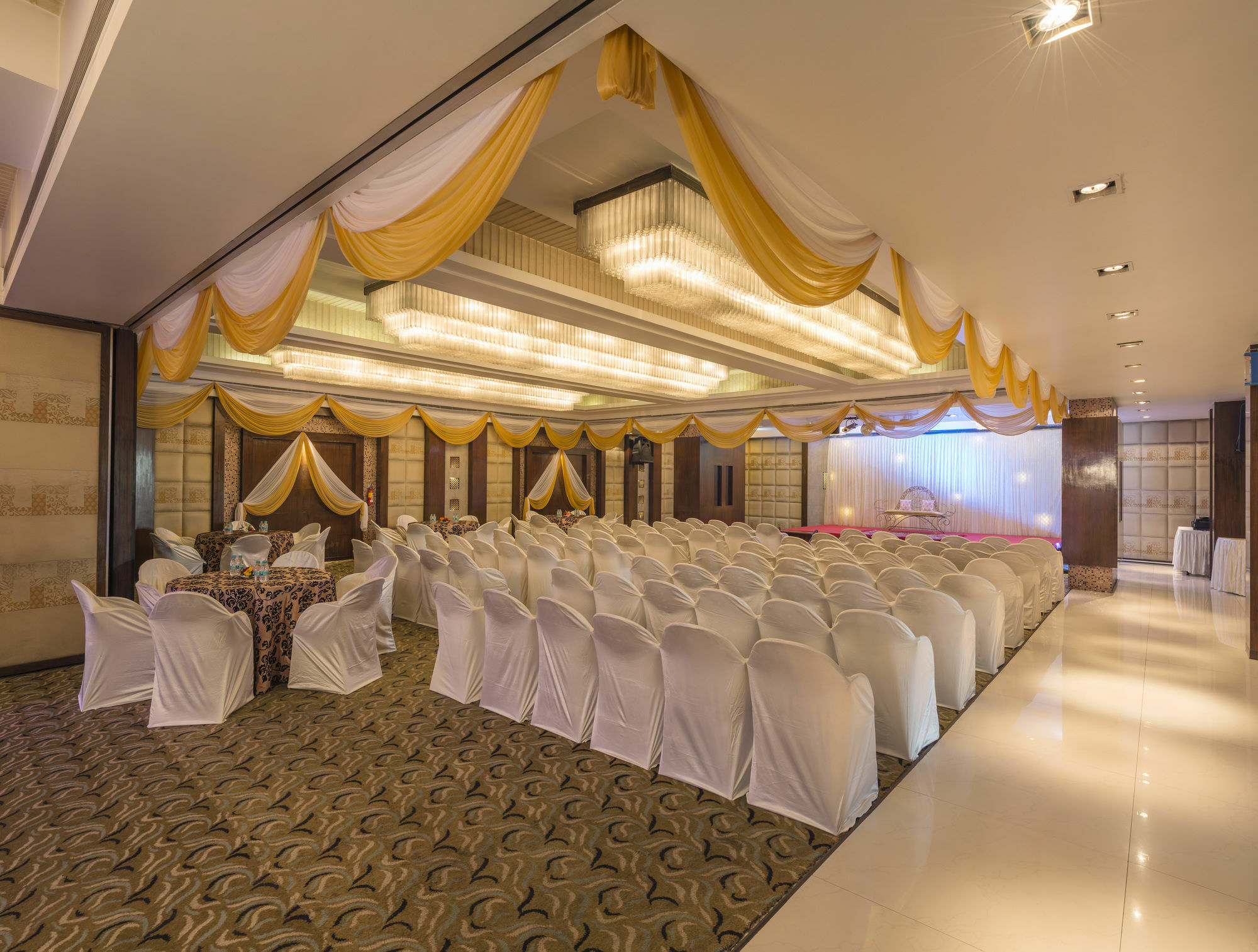 The Regenza By Tunga Hotell Navi Mumbai Exteriör bild