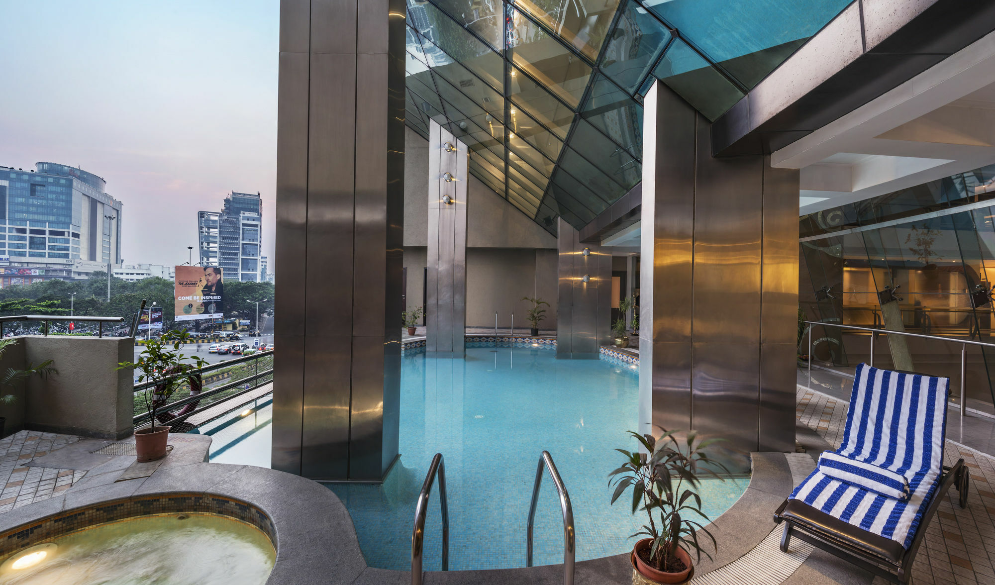 The Regenza By Tunga Hotell Navi Mumbai Exteriör bild